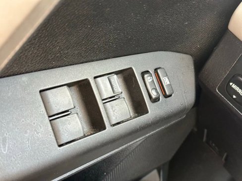 Used 2017 Toyota RAV4 XLE image 17