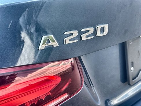Used 2021 Mercedes-Benz A 220 4MATIC image 18