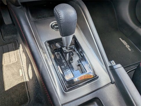 Used 2022 Mitsubishi Outlander Sport SE image 16