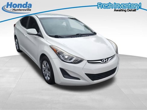 Used 2016 Hyundai Elantra SE image 1