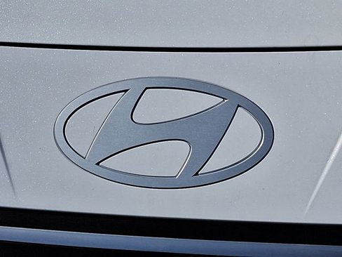 New 2025 Hyundai Elantra Sport image 4