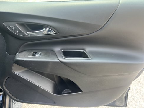 Used 2023 Chevrolet Equinox LT image 15