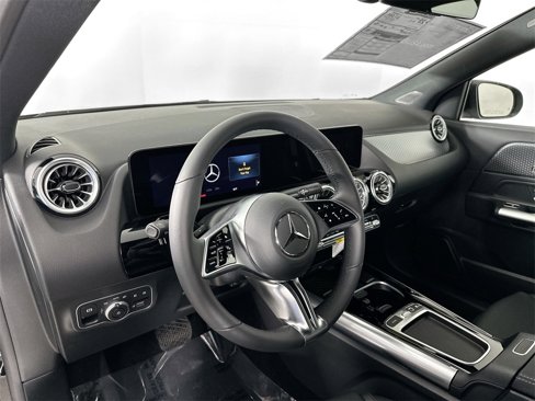 Certified 2025 Mercedes-Benz GLA 250 image 9