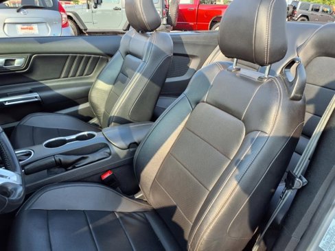 Used 2023 Ford Mustang Premium image 9