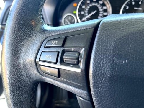 Used 2013 BMW 528i xDrive Sedan image 25