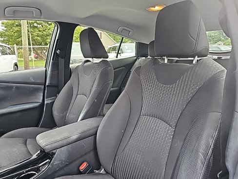 Used 2017 Toyota Prius Prime Premium image 10