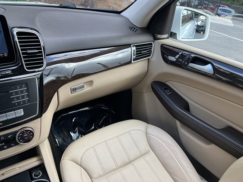 Used 2017 Mercedes-Benz GLE 350 4MATIC image 36
