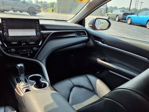 Used 2023 Toyota Camry XLE image 20