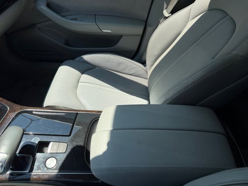 Used 2012 Audi A8 L 4.2 image 14