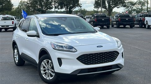 Certified 2021 Ford Escape SE w/ Cold Weather Package image 2