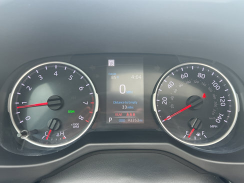 Used 2021 Toyota RAV4 XLE image 28
