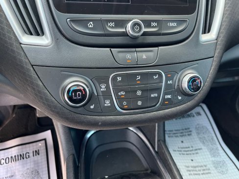 Used 2023 Chevrolet Malibu LT image 15