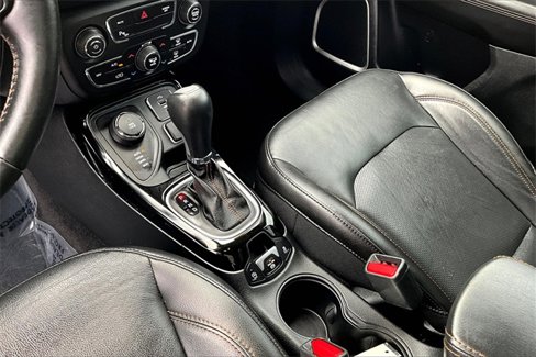 Used 2018 Jeep Compass Limited image 14