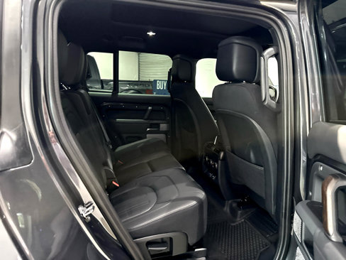 Used 2024 Land Rover Defender 130 X image 28
