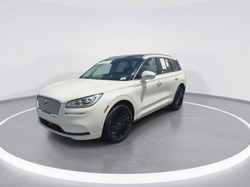 Used 2021 Lincoln Corsair Reserve w/ Equipment Group 201A image 4