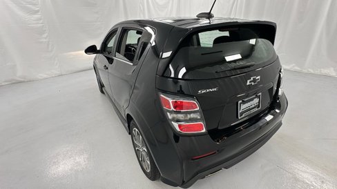 Used 2018 Chevrolet Sonic LT w/ Convenience Package image 5