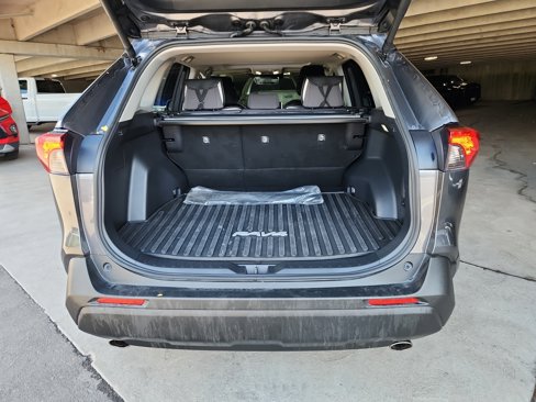 Used 2025 Toyota RAV4 XLE image 34