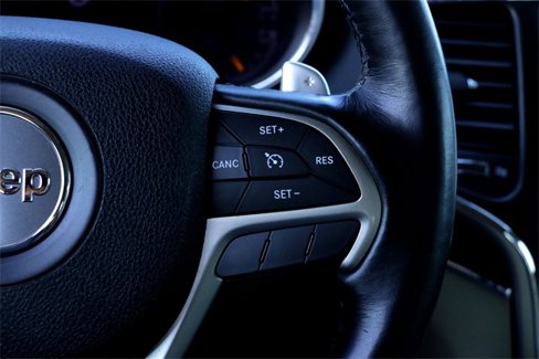 Used 2017 Jeep Grand Cherokee Limited w/ Luxury Group II image 14