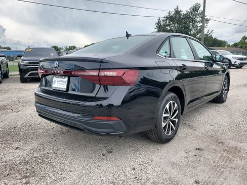 Used 2025 Volkswagen Jetta S image 6
