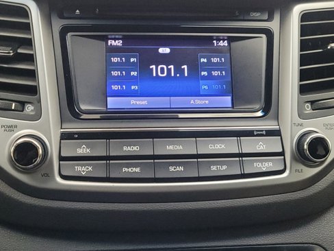 Used 2017 Hyundai Tucson SE image 25