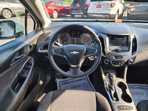 Used 2019 Chevrolet Cruze LT w/ Convenience Package image 10
