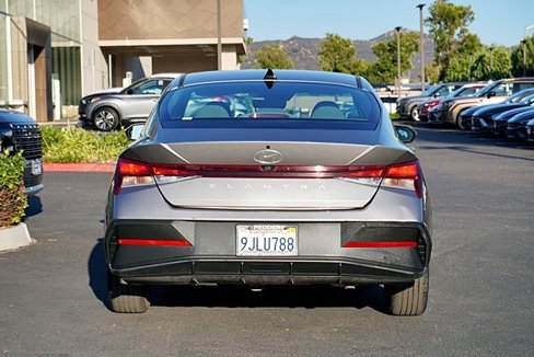 Certified 2024 Hyundai Elantra SEL image 9