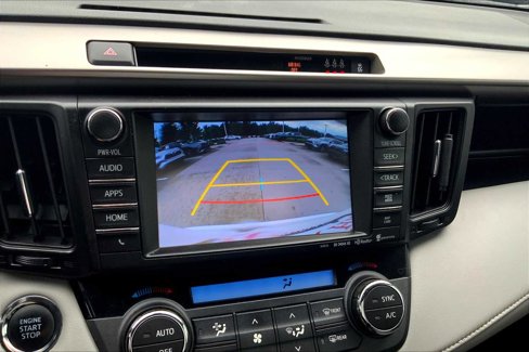 Used 2018 Toyota RAV4 Limited image 28