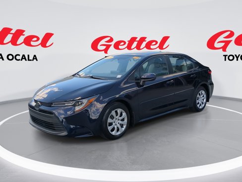 Used 2023 Toyota Corolla LE image 1