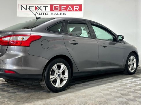 Used 2013 Ford Focus SE image 10