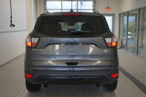 Certified 2018 Ford Escape SE w/ SE Sport Appearance Package image 12