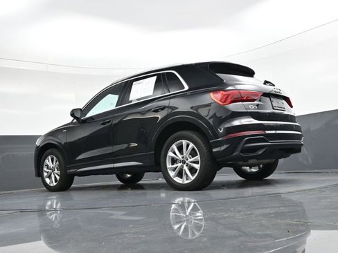 Used 2023 Audi Q3 2.0T Premium image 31