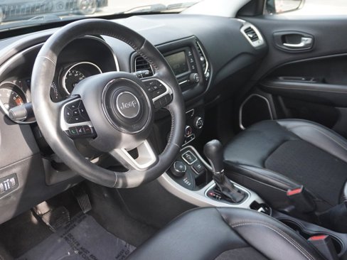 Used 2018 Jeep Compass Latitude w/ Cold Weather Group image 22