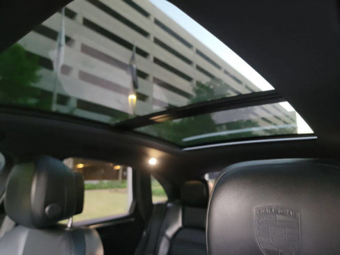 Used 2023 Porsche Macan image 16