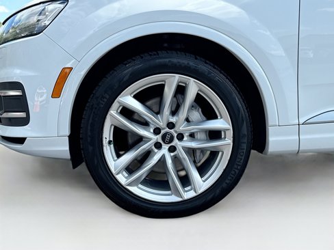 Used 2018 Audi Q7 3.0T Prestige w/ Prestige Package image 34