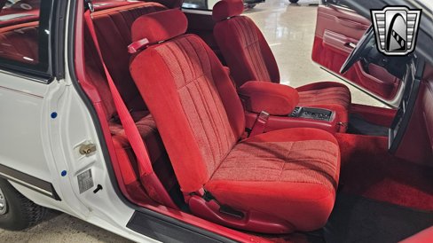 Used 1988 Ford Thunderbird image 27