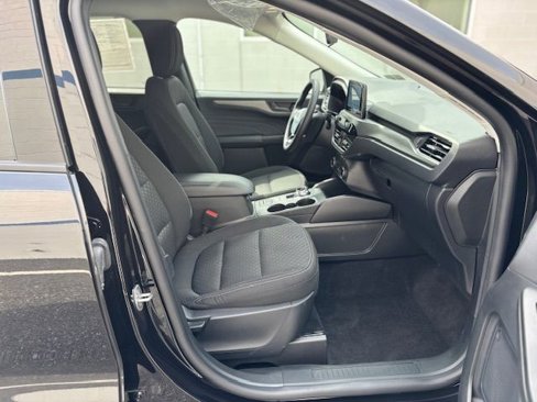 Used 2025 Ford Escape Active w/ Cold Weather Package image 19