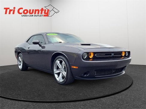 Used 2017 Dodge Challenger SXT w/ Super Sport Group (SS/T) image 1