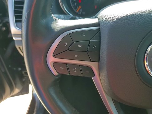 Used 2019 Jeep Grand Cherokee Limited image 16