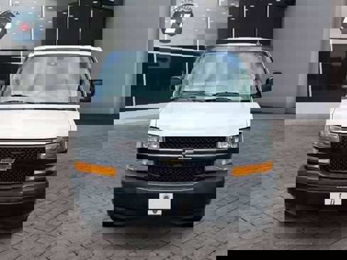 Used 2019 Chevrolet Express 2500 w/ Driver Convenience Package image 8