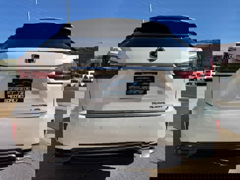 Used 2019 Lexus RX 450h AWD image 16