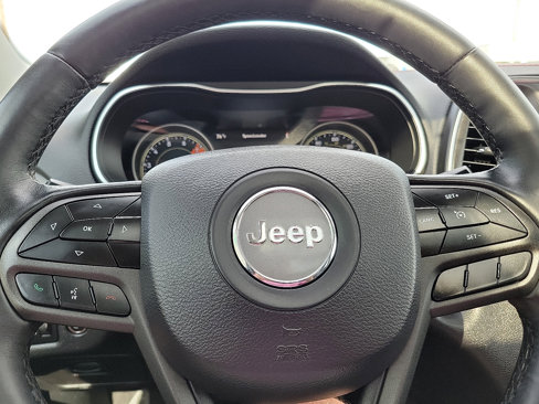 Used 2019 Jeep Cherokee Trailhawk w/ Comfort/Convenience Group image 19