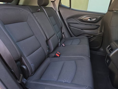 Used 2022 GMC Terrain SLE image 27