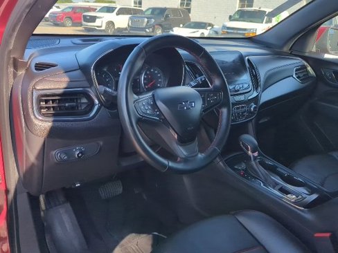Used 2023 Chevrolet Equinox RS w/ RS Leather Package image 4