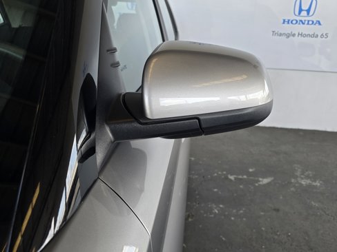 Used 2024 Hyundai Venue SE image 19