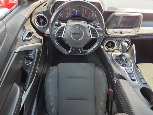 Used 2020 Chevrolet Camaro LT image 11