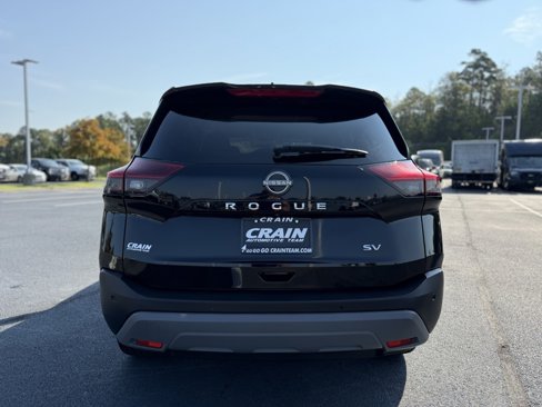 Used 2023 Nissan Rogue SV image 6