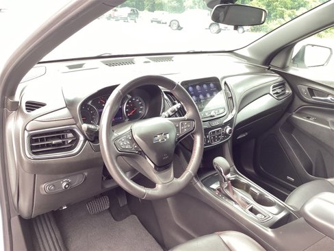 Certified 2022 Chevrolet Equinox RS w/ RS Leather Package image 10