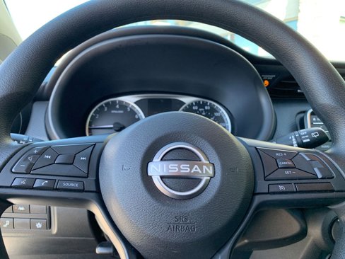 Used 2024 Nissan Kicks S image 25