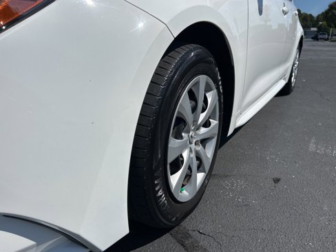 Used 2022 Toyota Corolla LE image 10