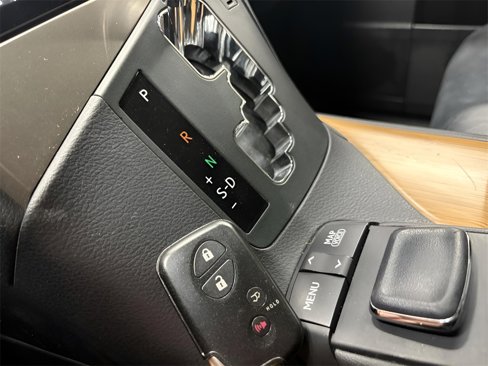 Used 2015 Lexus RX 450h AWD image 29